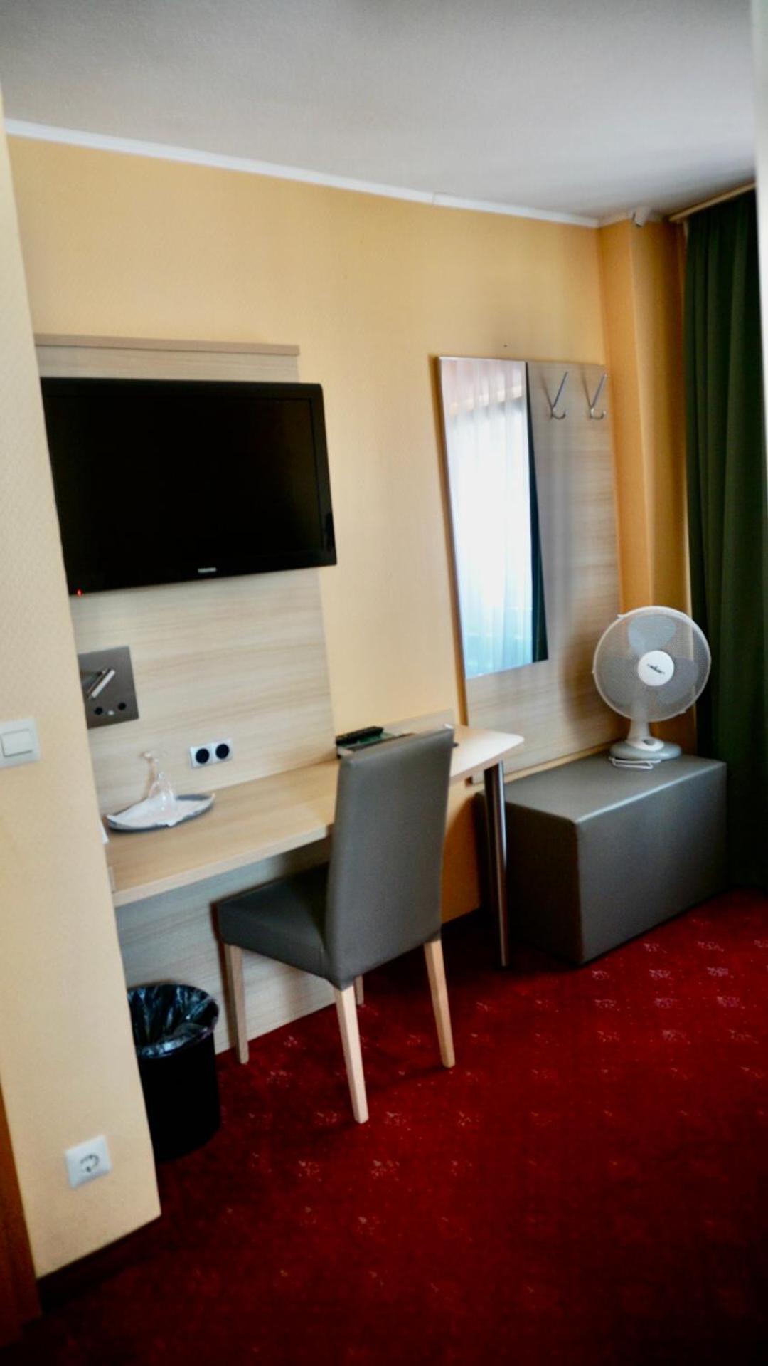 Hotel Hafner - Self Check-In Stuttgart Exterior foto