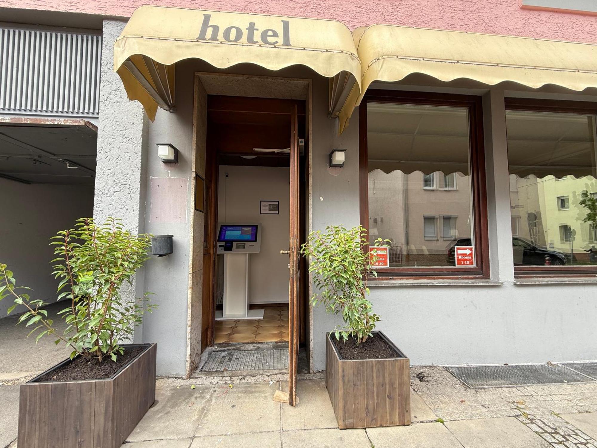 Hotel Hafner - Self Check-In Stuttgart Exterior foto
